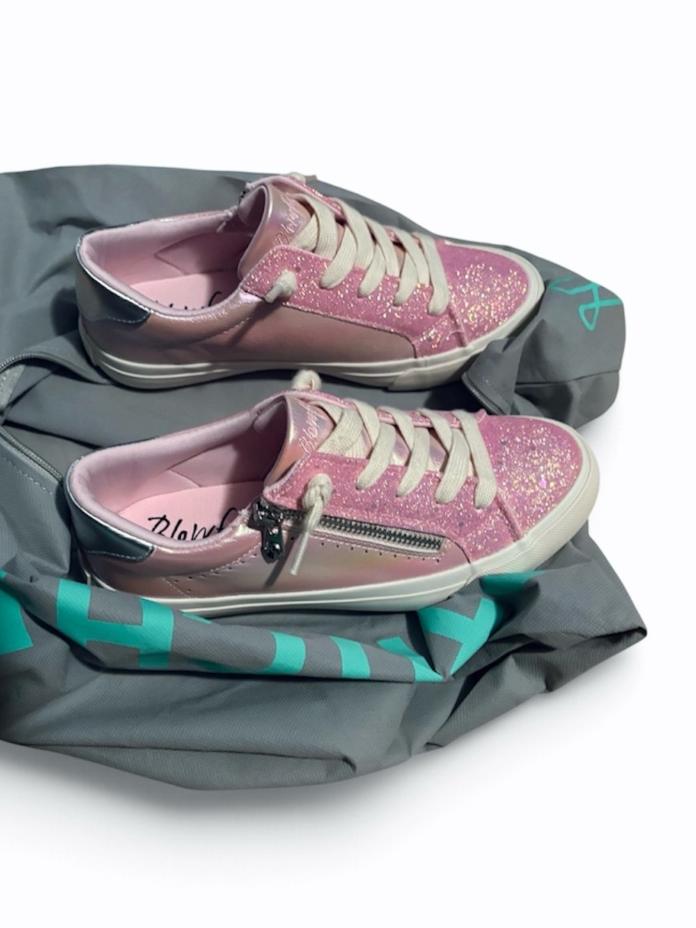 Blowfish Malibu Perfect-K Pink Glitter Sneakers NWT Size 4Y